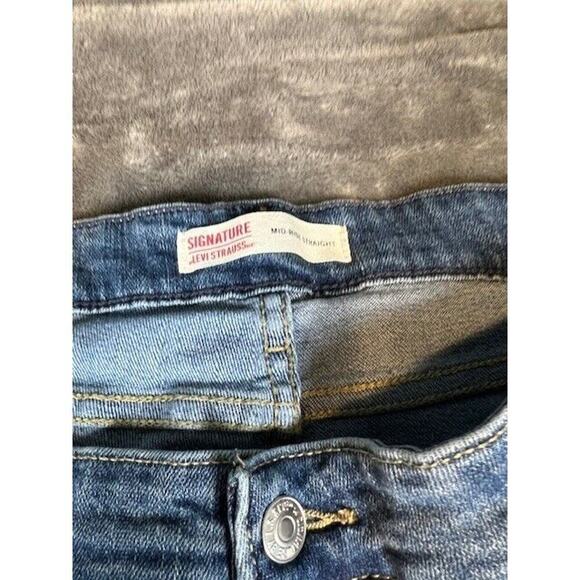 Levis Signature Mid Rise Straight Leg Stretch Blue Jeans, Womens 20M (35X32) - Picture 2 of 6